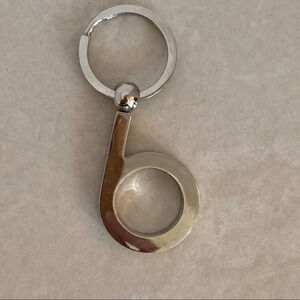 Bloomingdale’s “b” keychain​ vintage